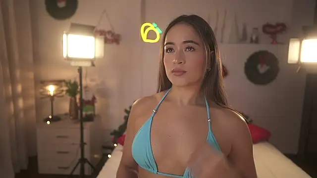 Snapshot of ximena_cortez_03 chatting on 12-22-25, 11:05 ximena cortez 03 online show from 12-22-25, 11:05