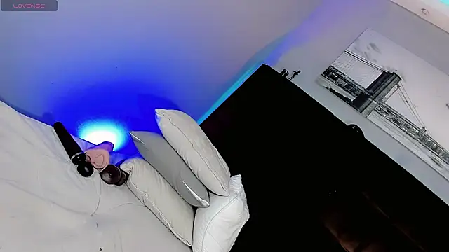 Snapshot of Baby-Isa chatting on 04-06-26, 05:19 Baby-Isa online show from 04-06-26, 05:19