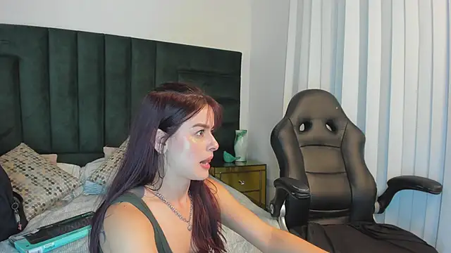 valerieMattson online show from 09-24-25, 05:52