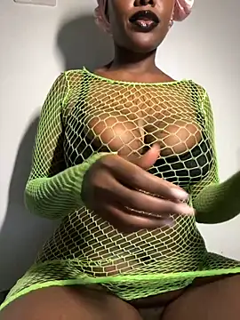 Snapshot of bustyblackebony chatting on 09-11-25, 08:31 bustyblackebony online show from 09-11-25, 08:31