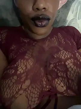 Snapshot of bustyblackebony chatting on 10-14-25, 09:47 bustyblackebony online show from 10-14-25, 09:47