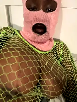 Snapshot of bustyblackebony chatting on 10-19-25, 06:54 bustyblackebony online show from 10-19-25, 06:54