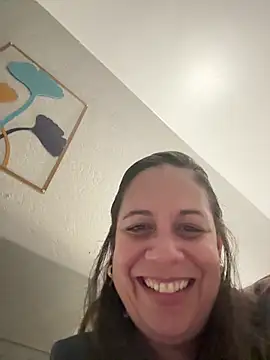 PrettyKittyMia online show from 03-29-26, 05:58