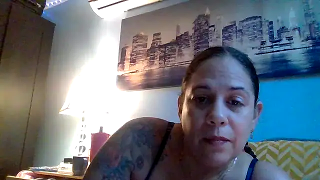 PrettyKittyMia online show from 09-25-25, 12:11