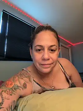 PrettyKittyMia online show from 10-11-25, 07:59