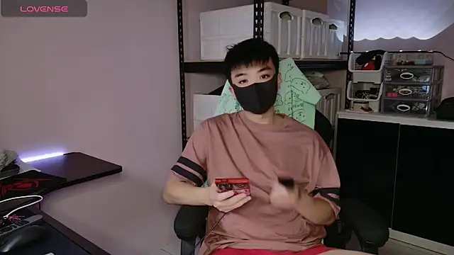 Snapshot of doggyman523 chatting on 10-07-25, 03:46 doggyman523 online show from 10-07-25, 03:46