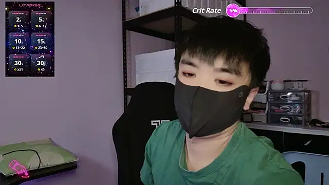 doggyman523 online show from 12-21-25, 03:57