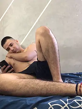 Cesar Augusto online show from 10-24-25, 01:32