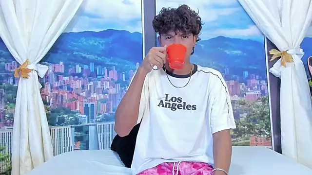 MilthonDelis online show from 11-11-25, 03:01