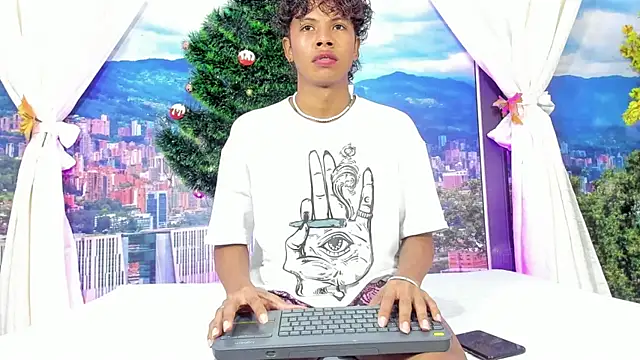 MilthonDelis online show from 11-21-25, 03:38