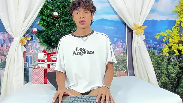 MilthonDelis online show from 11-23-25, 07:24