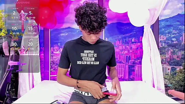 MilthonDelis online show from 09-30-25, 03:01