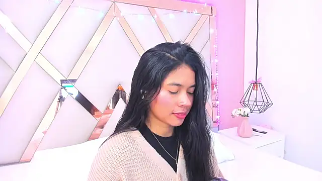 Snapshot of samantaa_shy chatting on 06-12-26, 03:59 samantaa shy online show from 06-12-26, 03:59