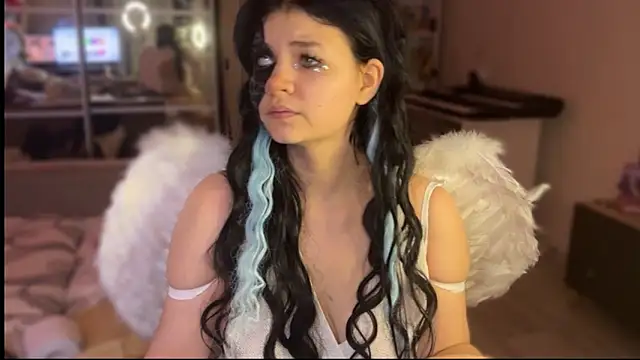 nikoli naw online show from 10-31-25, 06:48