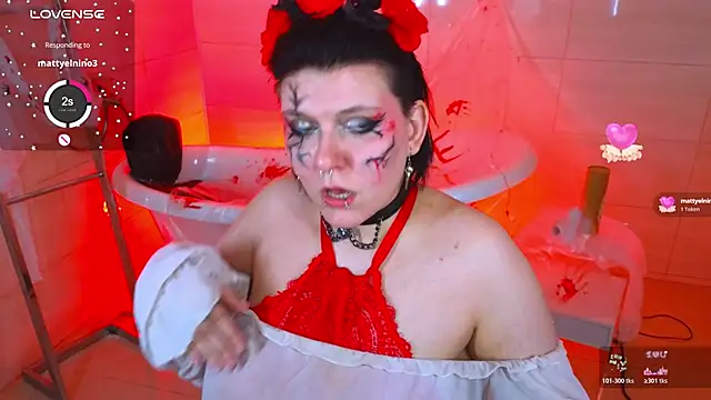 bluelunaray online show from 10-18-25, 03:58