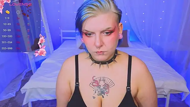 bluelunaray online show from 09-24-25, 11:06