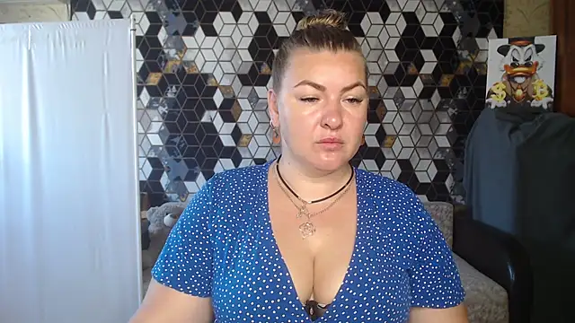 NikaSkylink online show from 06-11-26, 04:42
