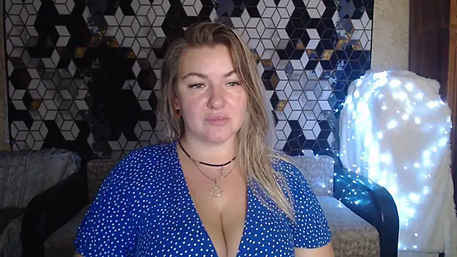 NikaSkylink online show from 11-17-25, 08:02