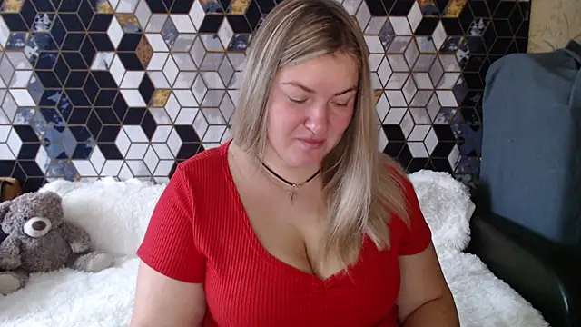 Snapshot of NikaSkylink chatting on 02-14-26, 05:40 NikaSkylink online show from 02-14-26, 05:40