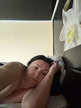 Liza Will online show from 10-23-25, 05:28