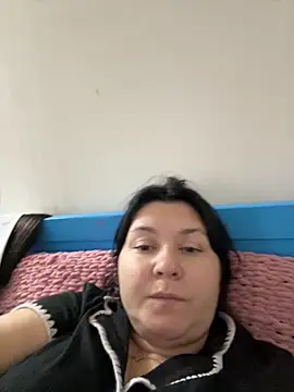 Liza Will online show from 11-07-25, 01:37