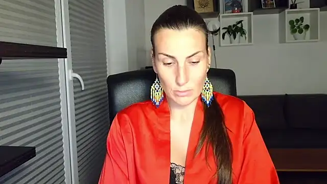 DonnaAmore online show from 09-08-25, 08:19