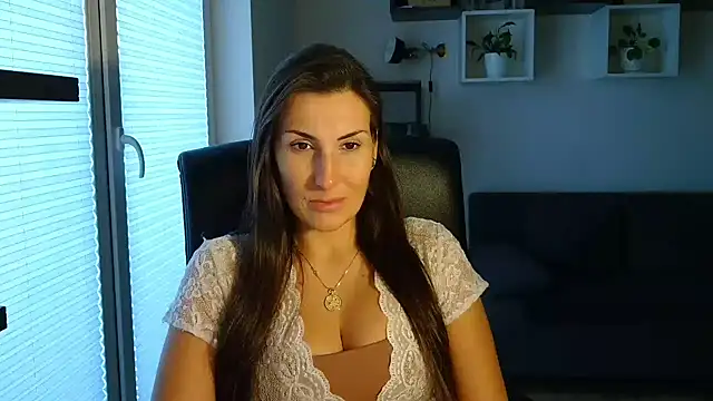 DonnaAmore online show from 10-12-25, 03:24