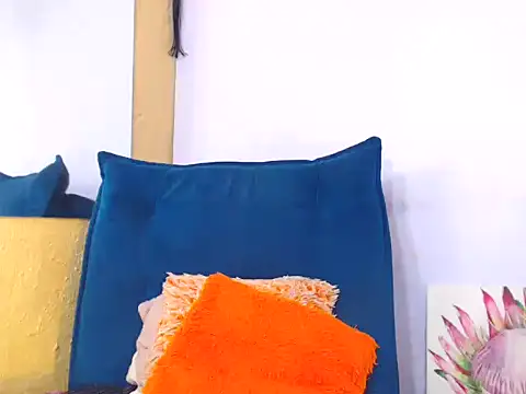 SexyScarlet101 online show from 10-07-25, 08:21