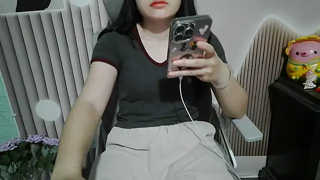 Emachiii online show from 10-10-25, 12:11