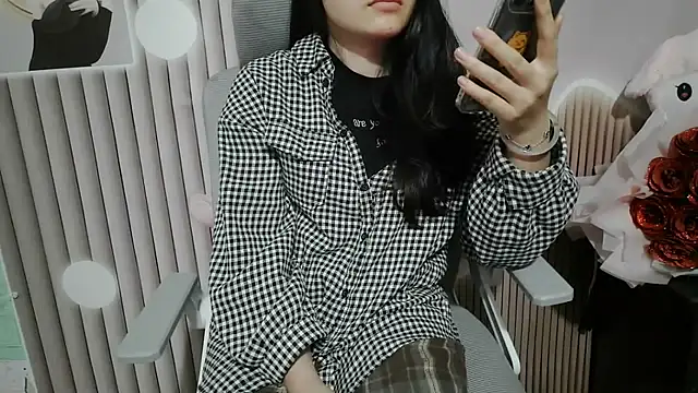 Emachiii online show from 12-03-25, 06:25