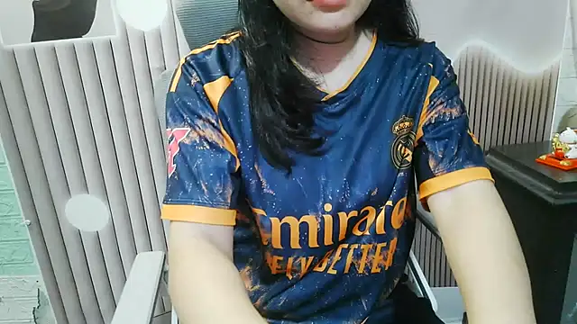 Emachiii online show from 09-15-25, 01:11