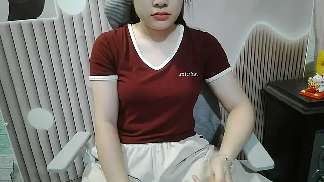 Emachiii online show from 09-25-25, 12:49