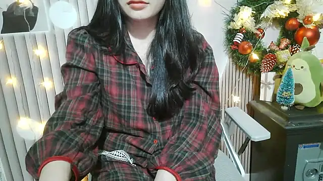 Emachiii online show from 12-15-25, 12:55