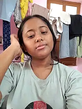 Snapshot of Fun__with__Prity chatting on 11-05-25, 06:49 Fun with Prity online show from 11-05-25, 06:49