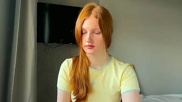 Snapshot of LuxXAngel chatting on 06-27-26, 11:11 LuxXAngel online show from 06-27-26, 11:11