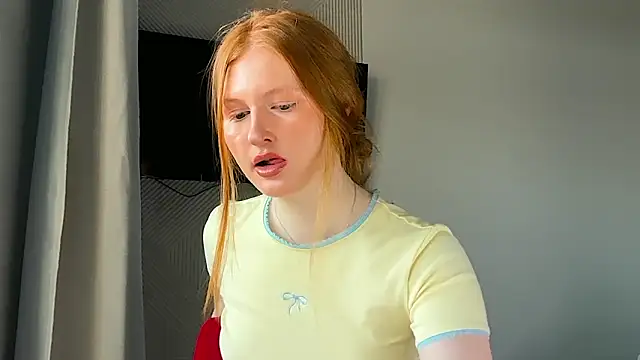 Snapshot of LuxXAngel chatting on 06-07-26, 12:16 LuxXAngel online show from 06-07-26, 12:16