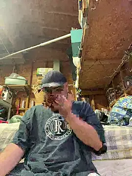 Snapshot of Jonathanfrom420 chatting on 06-10-26, 03:57 Jonathanfrom420 online show from 06-10-26, 03:57