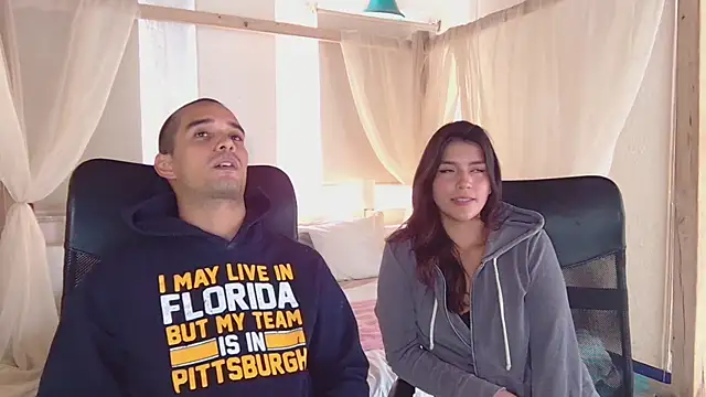 Laila asher online show from 11-25-25, 06:19