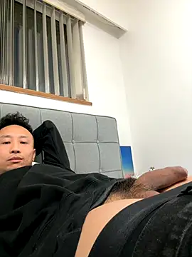 Snapshot of vallent970 chatting on 10-21-25, 01:38 vallent970 online show from 10-21-25, 01:38