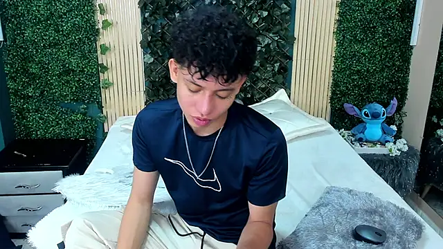 JoseLucian online show from 10-27-25, 07:37