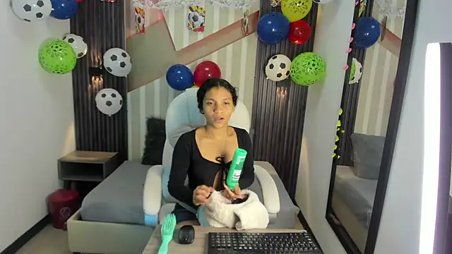 LittleeStar online show from 06-23-26, 10:19
