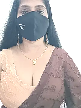 shivani27 online show from 04-19-26, 06:21