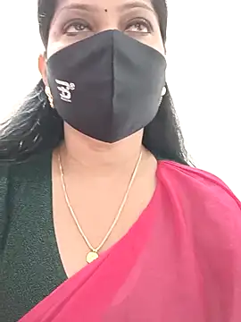 shivani27 online show from 09-18-25, 07:55