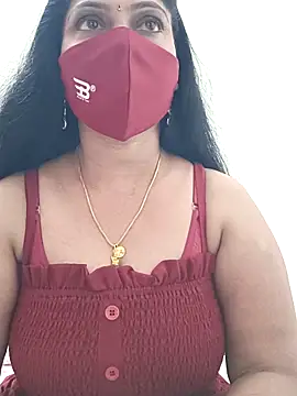 shivani27 online show from 04-18-26, 07:33