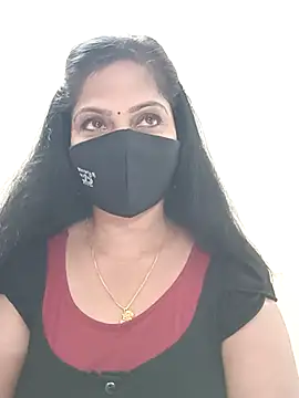 Snapshot of shivani27 chatting on 06-06-26, 05:51 shivani27 online show from 06-06-26, 05:51