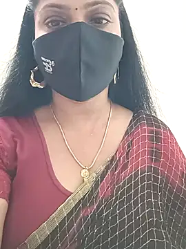 shivani27 online show from 12-18-25, 08:41