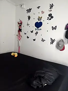 AntonelaMorriz online show from 12-17-25, 08:08