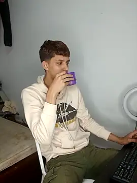 Allnei online show from 10-04-25, 04:08