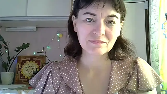 Krystal 82 online show from 09-23-25, 10:55