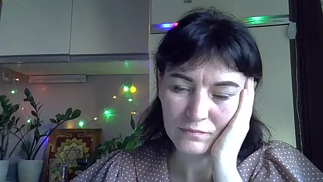 Krystal 82 online show from 09-26-25, 03:19